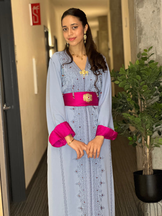 Caftan ALIZ-IMA perlé à main très chic